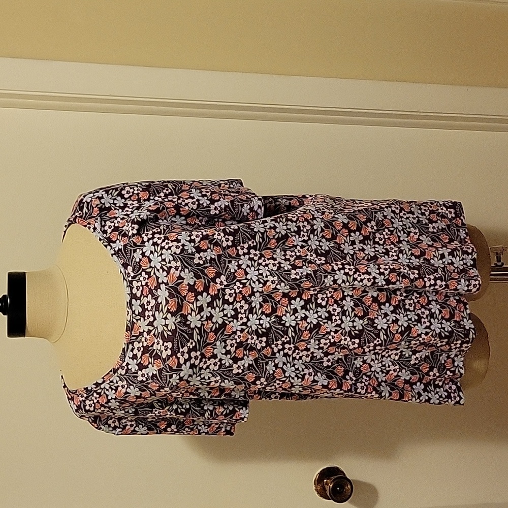 Bundle of 3: Laura Scott, Basic Editions and Time and Tru Short Sleeve Shirts